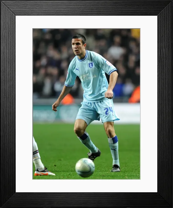 Framed Print : Richard Wood in Action: Coventry City vs. West Ham United (Npower Championship, 19-11-2011) Framed Print : Richard Wood in Action: Coventry City vs. West Ham United (Npower Championship, 19-11-2011)