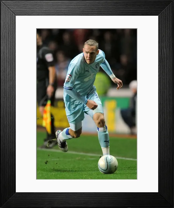 Framed Print : Chris Hussey in Action: Coventry City vs. West Ham United, Npower Championship (19-11-2011) - Ricoh Arena Framed Print : Chris Hussey in Action: Coventry City vs. West Ham United, Npower Championship (19-11-2011) - Ricoh Arena