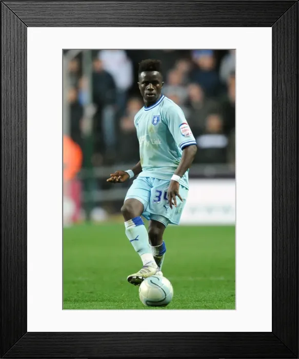 Framed Print : Gael Bigirimana in Action: Coventry City vs. West Ham United, Npower Championship (19-11-2011) Framed Print : Gael Bigirimana in Action: Coventry City vs. West Ham United, Npower Championship (19-11-2011)