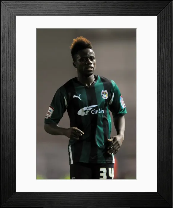 Framed Print : Gael Bigirimana in Action: Coventry City vs. Brighton & Hove Albion, Npower Championship (2011) Framed Print : Gael Bigirimana in Action: Coventry City vs. Brighton & Hove Albion, Npower Championship (2011)