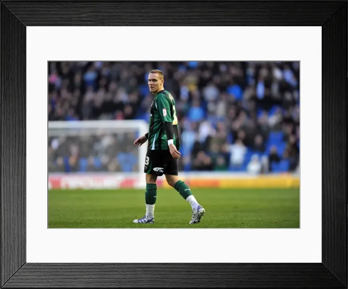 Framed Print : Chris Hussey vs Brighton & Hove Albion: A Npower Championship Battle (November 2011) Framed Print : Chris Hussey vs Brighton & Hove Albion: A Npower Championship Battle (November 2011)