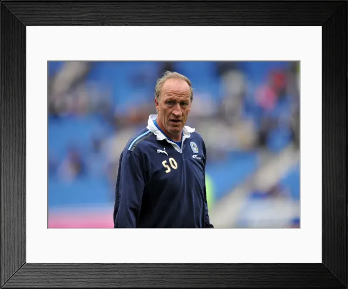 Framed Print : Showdown at AMEX Stadium: Coventry City vs Brighton and Hove Albion, Npower Championship (November 26, 2011) Framed Print : Showdown at AMEX Stadium: Coventry City vs Brighton and Hove Albion, Npower Championship (November 26, 2011)