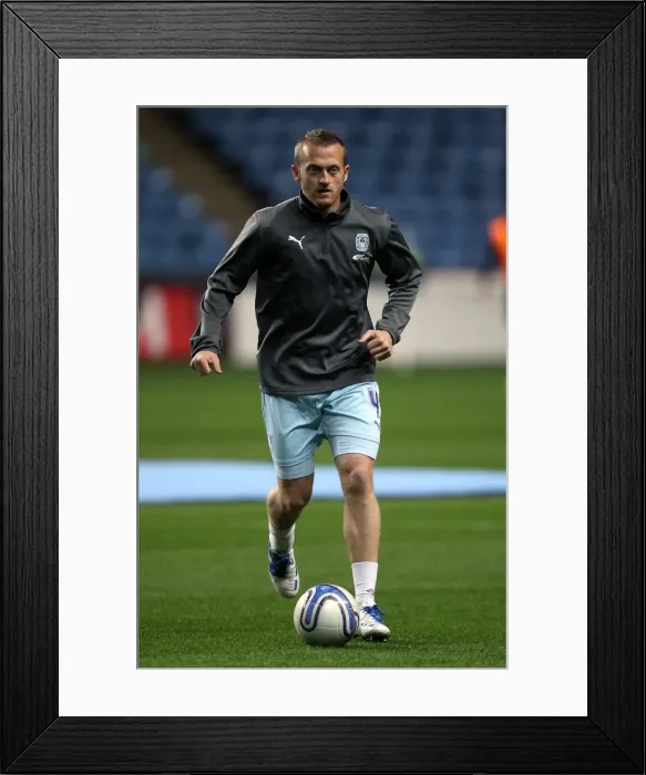 Framed Print : Sammy Clingan: Intense Focus during Coventry City's Pre-Match Warm-Up vs. Cardiff City (Npower Championship, 22-11-2011) Framed Print : Sammy Clingan: Intense Focus during Coventry City's Pre-Match Warm-Up vs. Cardiff City (Npower Championship, 22-11-2011)