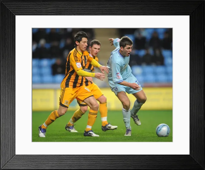 Framed Print : Clash of the Midfield Maestros: Gardner vs Koren (Coventry City vs Hull City, Npower Championship, 10-12-2011)