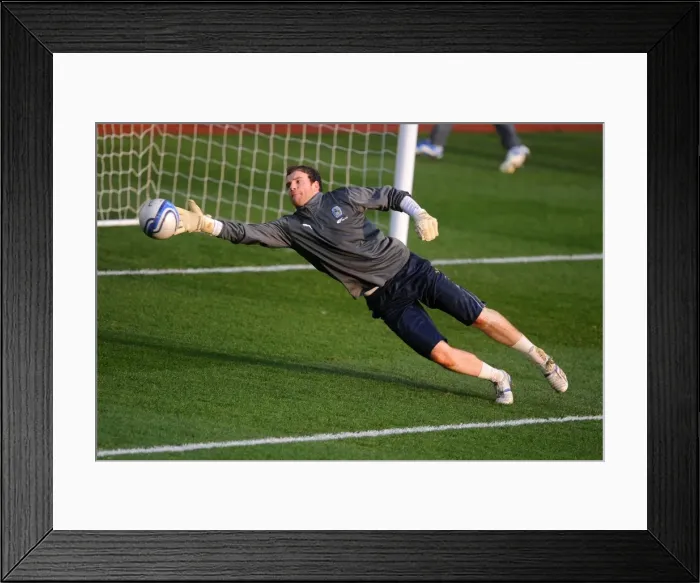 Framed Print : Joe Murphy in Action: Coventry City vs Hull City, Npower Championship (10-12-2011) - Ricoh Arena Framed Print : Joe Murphy in Action: Coventry City vs Hull City, Npower Championship (10-12-2011) - Ricoh Arena
