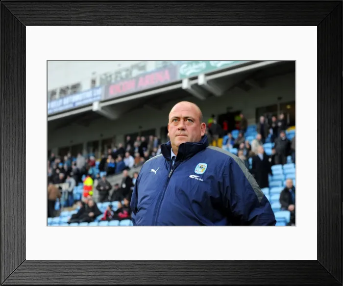 Framed Print : Andy Thorn Leads Coventry City Against Hull City in Championship Match at Ricoh Arena (10-12-2011) Framed Print : Andy Thorn Leads Coventry City Against Hull City in Championship Match at Ricoh Arena (10-12-2011)