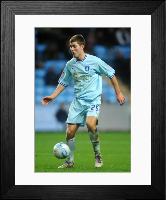 Framed Print : Showdown at Ricoh Arena: Gary Gardner vs Hull City, Npower Championship (December 10, 2011) Framed Print : Showdown at Ricoh Arena: Gary Gardner vs Hull City, Npower Championship (December 10, 2011)