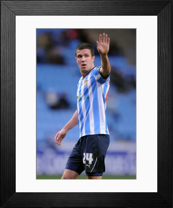 Framed Print : Richard Wood in Action: Coventry City vs Southampton, FA Cup Third Round, Ricoh Arena (2012) Framed Print : Richard Wood in Action: Coventry City vs Southampton, FA Cup Third Round, Ricoh Arena (2012)