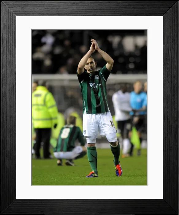 Framed Print : Freddy Eastwood's Emotional Farewell: Coventry City's Championship Battle at Derby County