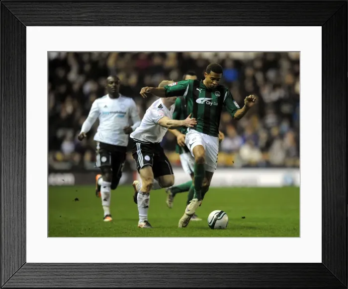 Framed Print : Cyrus Christie Evades Gareth Roberts: Coventry City vs. Derby County Npower Championship Showdown at Pride Park