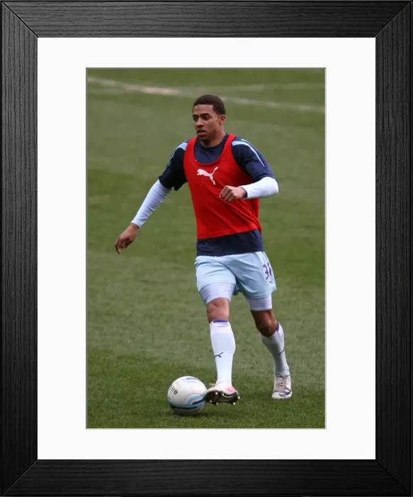 Framed Print : Cyrus Christie in Action: Coventry City vs Middlesbrough, Npower Championship (21-01-2012), Ricoh Arena Framed Print : Cyrus Christie in Action: Coventry City vs Middlesbrough, Npower Championship (21-01-2012), Ricoh Arena