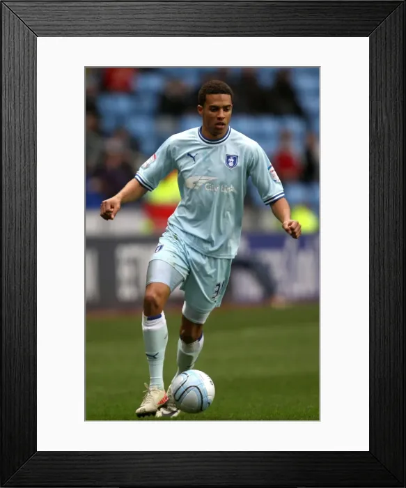 Framed Print : Cyrus Christie Faces Middlesbrough at Ricoh Arena, Npower Championship (21-01-2012) Framed Print : Cyrus Christie Faces Middlesbrough at Ricoh Arena, Npower Championship (21-01-2012)
