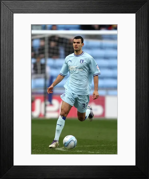Framed Print : Conor Thomas vs. Middlesbrough: Coventry City Football Club in Npower Championship Action (21-01-2012) Framed Print : Conor Thomas vs. Middlesbrough: Coventry City Football Club in Npower Championship Action (21-01-2012)