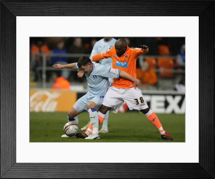 Framed Print : npower Football League Championship - Blackpool v Coventry City - Bloomfield Road Framed Print : npower Football League Championship - Blackpool v Coventry City - Bloomfield Road