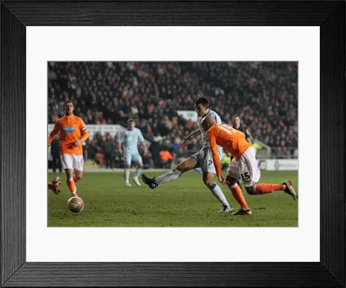 Framed Print : Connor Thomas Scores the Game-Winning Goal for Coventry City Against Blackpool (31-01-2012, Bloomfield Road)