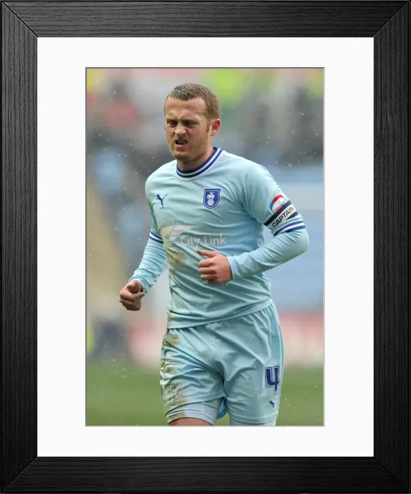 Framed Print : Sammy Clingan in Action: Coventry City vs Ipswich Town, Npower Championship (04-02-2012) - Ricoh Arena Framed Print : Sammy Clingan in Action: Coventry City vs Ipswich Town, Npower Championship (04-02-2012) - Ricoh Arena