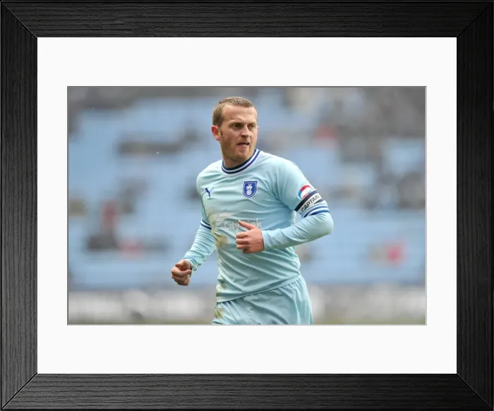 Framed Print : Sammy Clingan in Action: Coventry City vs Ipswich Town, Npower Championship (04-02-2012), Ricoh Arena Framed Print : Sammy Clingan in Action: Coventry City vs Ipswich Town, Npower Championship (04-02-2012), Ricoh Arena