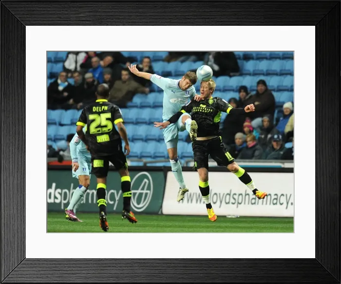 Framed Print : npower Football League Championship - Coventry City v Leeds United - Ricoh Arena Framed Print : npower Football League Championship - Coventry City v Leeds United - Ricoh Arena