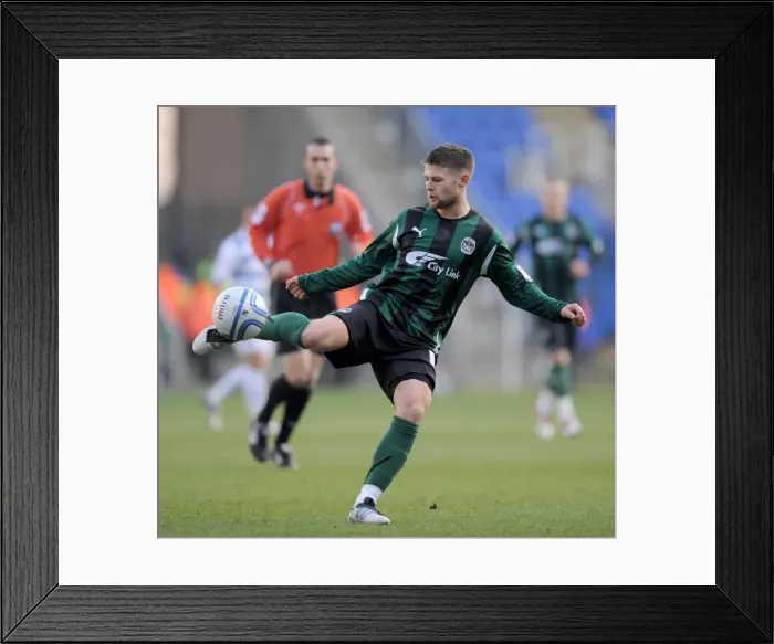 Framed Print : npower Football League Championship - Reading v Coventry City - Madejski Stadium Framed Print : npower Football League Championship - Reading v Coventry City - Madejski Stadium