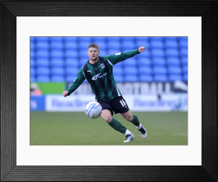 Framed Print : Oliver Norwood in Action: Coventry City vs. Reading (2012) Framed Print : Oliver Norwood in Action: Coventry City vs. Reading (2012)