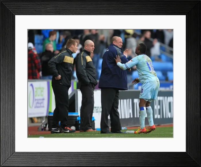 Framed Print : npower Football League Championship - Coventry City v Barnsley - Ricoh Arena Framed Print : npower Football League Championship - Coventry City v Barnsley - Ricoh Arena