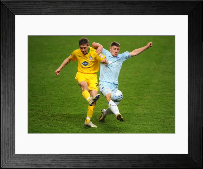 Framed Print : npower Football League Championship - Coventry City v Crystal Palace - Ricoh Arena