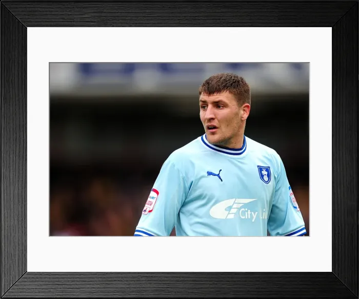 Framed Print : Gary Deegan in Action: Coventry City vs. Watford, Npower Championship (2012) Framed Print : Gary Deegan in Action: Coventry City vs. Watford, Npower Championship (2012)