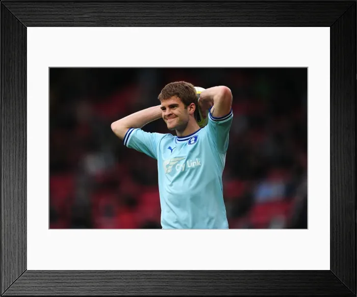 Framed Print : Martin Cranie vs. Watford: A Fierce Face-Off in the Npower Championship (17-03-2012) Framed Print : Martin Cranie vs. Watford: A Fierce Face-Off in the Npower Championship (17-03-2012)