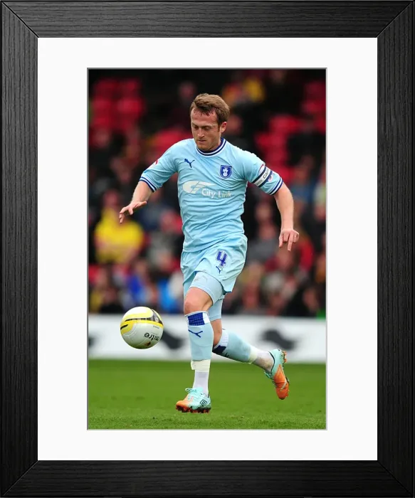 Framed Print : Sammy Clingan in Action: Coventry City vs. Watford, Npower Championship (2012) Framed Print : Sammy Clingan in Action: Coventry City vs. Watford, Npower Championship (2012)