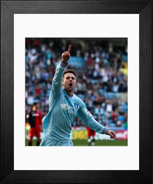Framed Print : Oliver Norwood's Brilliant Strike: Coventry City's Second Goal vs. Portsmouth (Npower Championship, 2012)