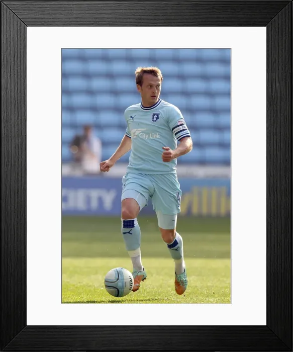 Framed Print : Sammy Clingan in Action: Coventry City vs Portsmouth at Ricoh Arena (2012) Framed Print : Sammy Clingan in Action: Coventry City vs Portsmouth at Ricoh Arena (2012)