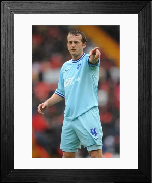 Framed Print : Sammy Clingan in Action: Coventry City vs. Bristol City, Npower Championship (09-04-2012) Framed Print : Sammy Clingan in Action: Coventry City vs. Bristol City, Npower Championship (09-04-2012)