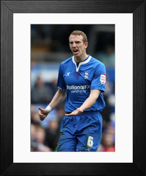Framed Print : Showdown at Ashton Gate: Peter Ramage Faces Off Against Birmingham City in Npower Championship Clash (09-04-2012) Framed Print : Showdown at Ashton Gate: Peter Ramage Faces Off Against Birmingham City in Npower Championship Clash (09-04-2012)
