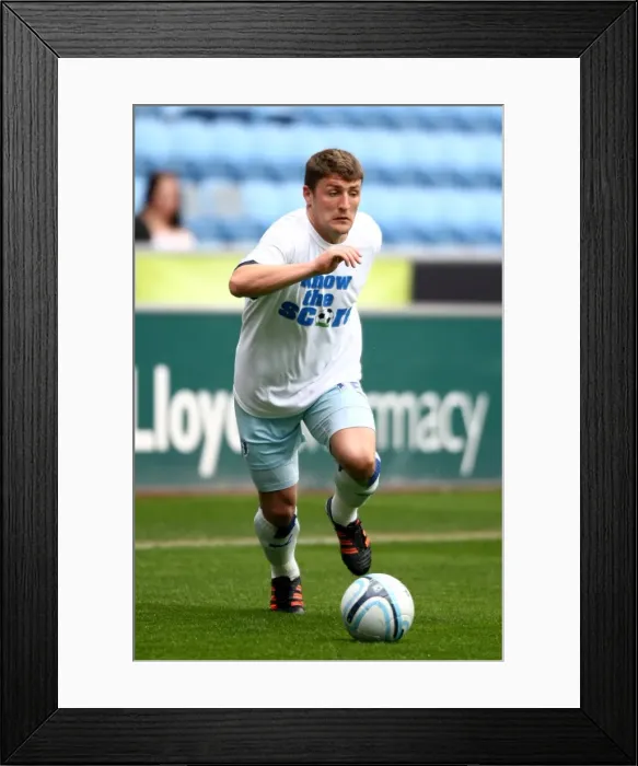 Framed Print : Gary Deegan in Action: Coventry City vs. Peterborough United, Npower Championship (07-04-2012) Framed Print : Gary Deegan in Action: Coventry City vs. Peterborough United, Npower Championship (07-04-2012)
