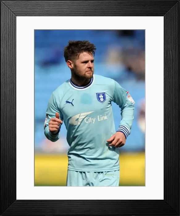 Framed Print : Oliver Norwood in Action: Coventry City vs Doncaster Rovers, Npower Championship, Ricoh Arena (2012) Framed Print : Oliver Norwood in Action: Coventry City vs Doncaster Rovers, Npower Championship, Ricoh Arena (2012)