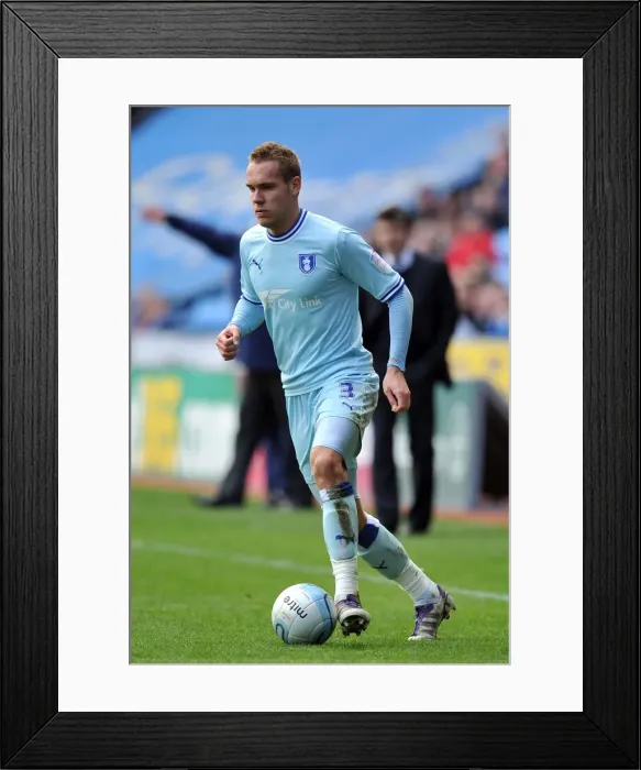 Framed Print : Chris Hussey in Action for Coventry City vs Doncaster Rovers (21-04-2012, Ricoh Arena)