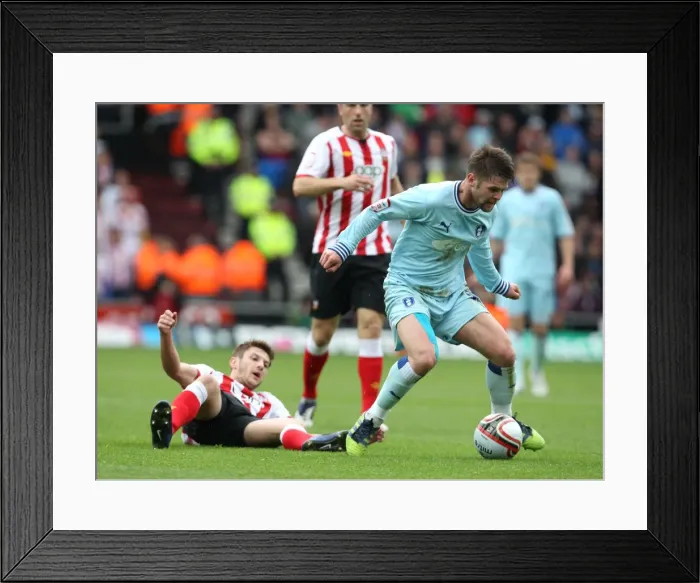 Framed Print : Norwood Evasive: Coventry City's Oliver Norwood Slips Past Southampton's Adam Lallana