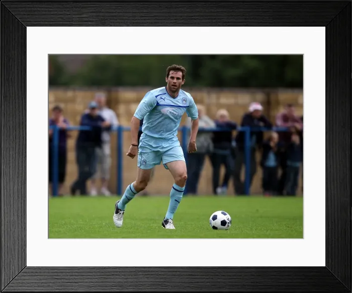 Framed Print : Kevin Kilbane Leads Coventry City in Pre-Season Friendly at De Montfort Park Against Hinckley United