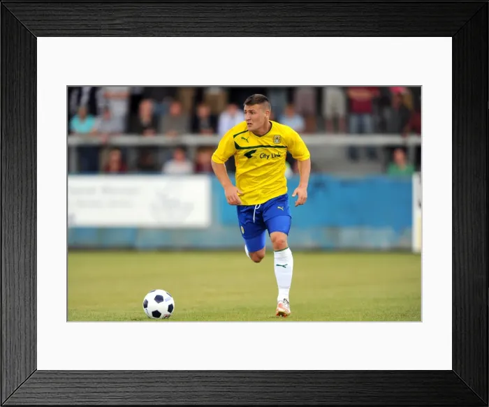 Framed Print : Gary Deegan Leads Coventry City in Pre-Season Friendly at Nuneaton Town's Liberty Way Stadium Framed Print : Gary Deegan Leads Coventry City in Pre-Season Friendly at Nuneaton Town's Liberty Way Stadium