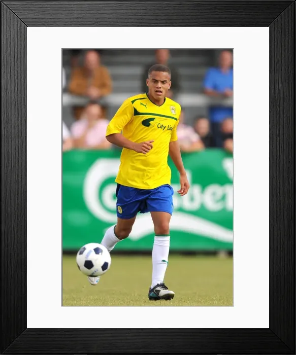 Framed Print : Lewis Garner in Action: Coventry City FC's Pre-Season Friendly at Nuneaton Town's Liberty Way Stadium Framed Print : Lewis Garner in Action: Coventry City FC's Pre-Season Friendly at Nuneaton Town's Liberty Way Stadium
