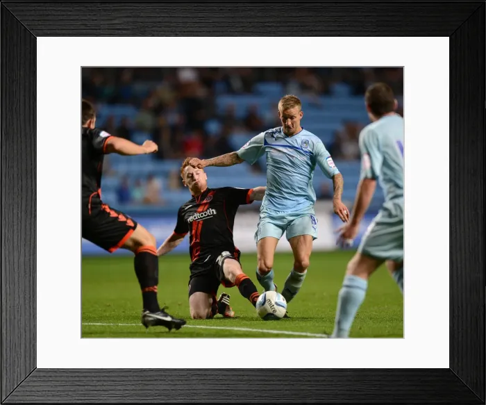 Framed Print : Coventry City vs Sheffield United: Clash at Ricoh Arena - Carl Baker vs Stephen Quinn: Intense Battle