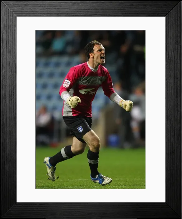 Framed Print : Coventry City FC's Joe Murphy: Celebrating the Upset Win over Birmingham City in Capital One Cup Framed Print : Coventry City FC's Joe Murphy: Celebrating the Upset Win over Birmingham City in Capital One Cup