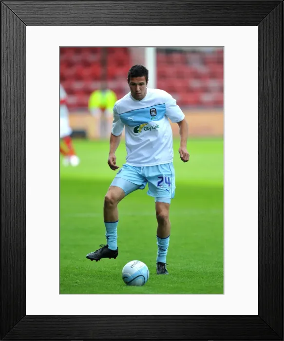 Framed Print : Richard Wood in Action: Coventry City vs Crewe Alexandra, Npower League One (September 1, 2012) Framed Print : Richard Wood in Action: Coventry City vs Crewe Alexandra, Npower League One (September 1, 2012)
