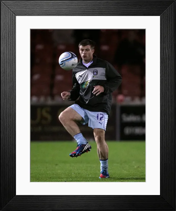 Framed Print : Johnstones Paint Trophy: York City vs Coventry City - Second Round Clash at Bootham Crescent