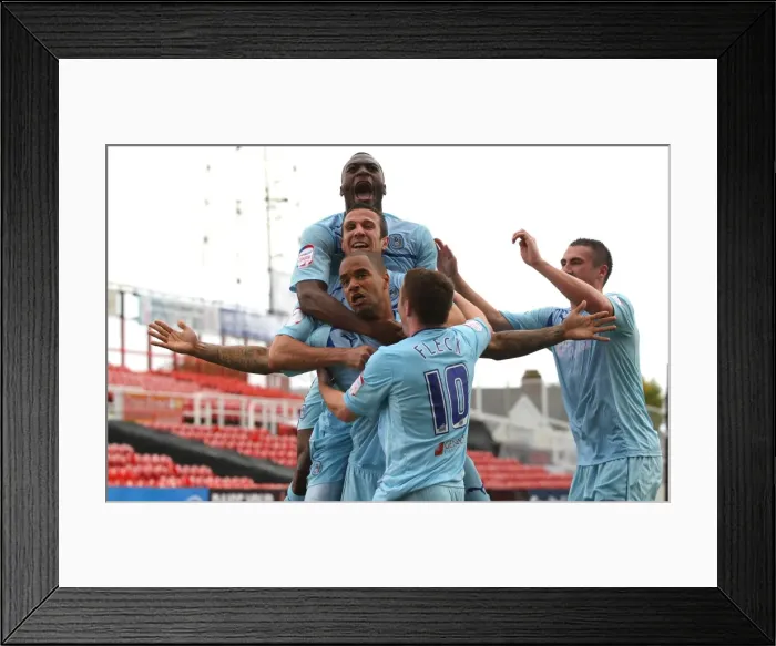 Framed Print : David McGoldrick's Thrilling Opener: Swindon Town vs Coventry City (Npower League One, 13-10-2012) Framed Print : David McGoldrick's Thrilling Opener: Swindon Town vs Coventry City (Npower League One, 13-10-2012)