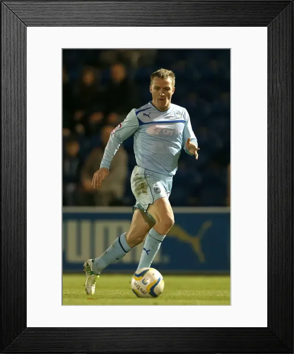 Framed Print : Gary McSheffrey Leads Coventry City in Npower League One Clash against Colchester United at Weston Homes Community Stadium (November 2012) Framed Print : Gary McSheffrey Leads Coventry City in Npower League One Clash against Colchester United at Weston Homes Community Stadium (November 2012)