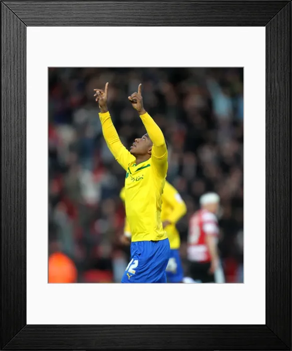 Framed Print : npower Football League One - Doncaster Rovers v Coventry City - Keepmoat Stadium Framed Print : npower Football League One - Doncaster Rovers v Coventry City - Keepmoat Stadium