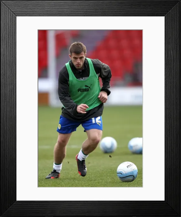 Framed Print : Doncaster Rovers vs Coventry City: Npower League One Battle at Keepmoat Stadium Framed Print : Doncaster Rovers vs Coventry City: Npower League One Battle at Keepmoat Stadium