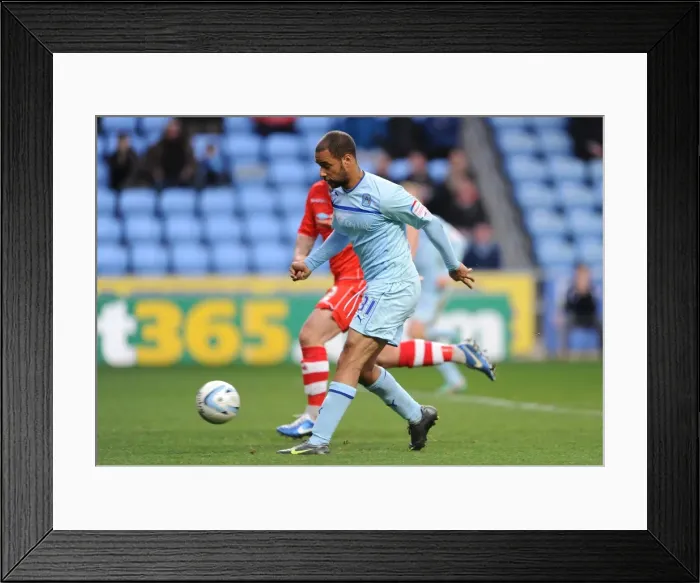 Framed Print : npower Football League One - Coventry City v Walsall - Ricoh Arena Framed Print : npower Football League One - Coventry City v Walsall - Ricoh Arena