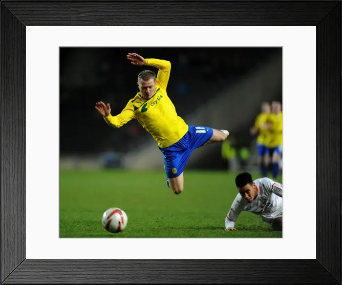 Framed Print : Milton Keynes Dons vs Coventry City: Aerial Tackle Showdown at StadiumMK Framed Print : Milton Keynes Dons vs Coventry City: Aerial Tackle Showdown at StadiumMK